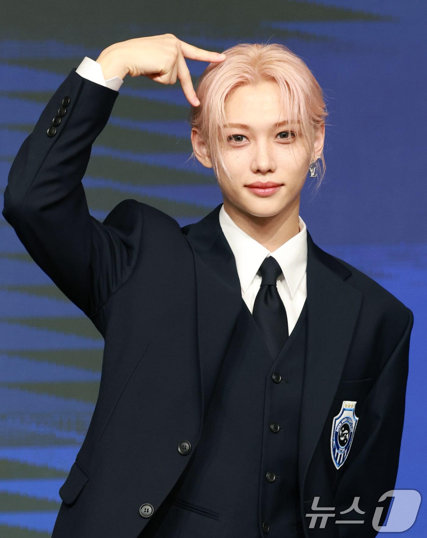 본문 이미지 - 스트레이 키즈(Stray Kids) 필릭스가 22일 오전 서울 영등포구 콘래드호텔에서 열린 네 번째 정규 앨범 ‘KARMA’ 기자간담회에 참석하고 있다. 2025.8.22/뉴스1 ⓒ News1 권현진 기자