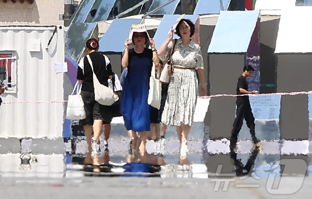 본문 이미지 - 폭염. &lt;자료사진&gt; 2025.8.22/뉴스1 ⓒ News1 김도우 기자