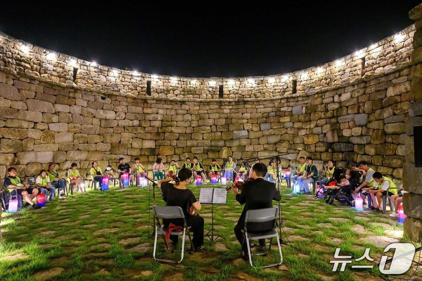 지난해 면천읍성 달빛야행 행사 모습(당진시 제공. 재판매 및 DB금지)2025.8.24/뉴스1