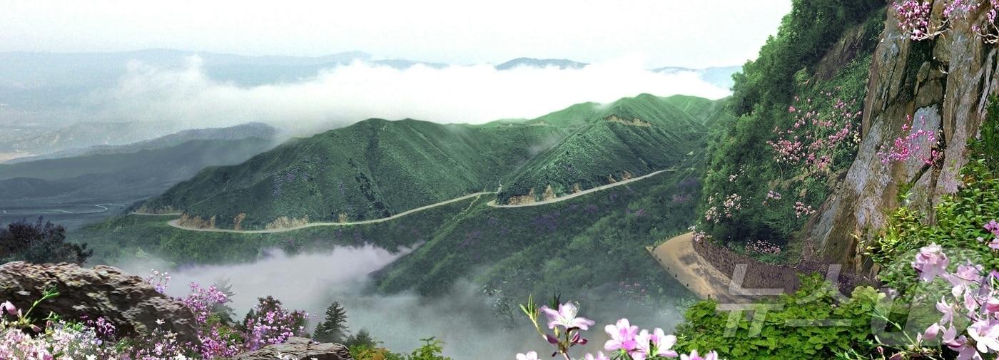 &#40;평양 노동신문=뉴스1&#41; = 북한 노동당 기관지 노동신문은 25일 &#34;강군 건설사에 굳건한 주석으로 고여있는 예순 다섯 번째의 8·25를 맞는 우리 인민의 감회와 격정은 실로 크다&#34;라고 보도했다. [국내에서만 사용가능. 재배포 금지. DB 금지. For Use Only in the Republic of Korea. Redistribution Prohibited] rodongphoto@news1.kr