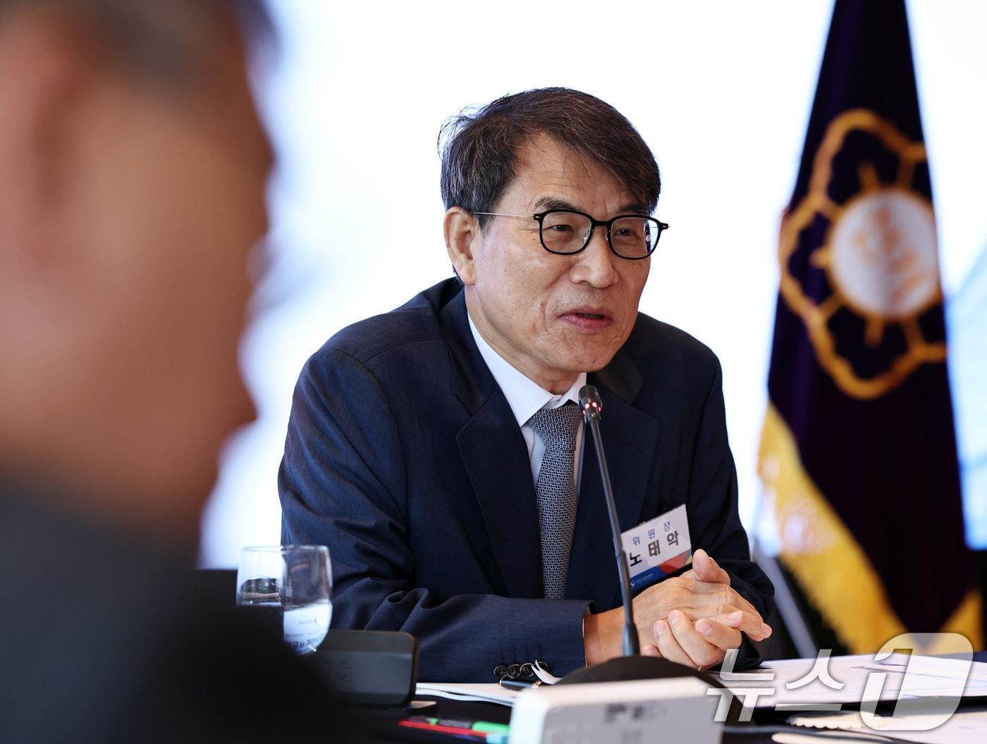 본문 이미지 - 노태악 중앙선거관리위원장이 25일 오전 서울 중구 웨스틴조선호텔에서 열린 제21대 대통령선거 결과 설명 및 선거자문위원회의에서 모두발언을 하고 있다. 2025.8.25/뉴스1 ⓒ News1 구윤성 기자