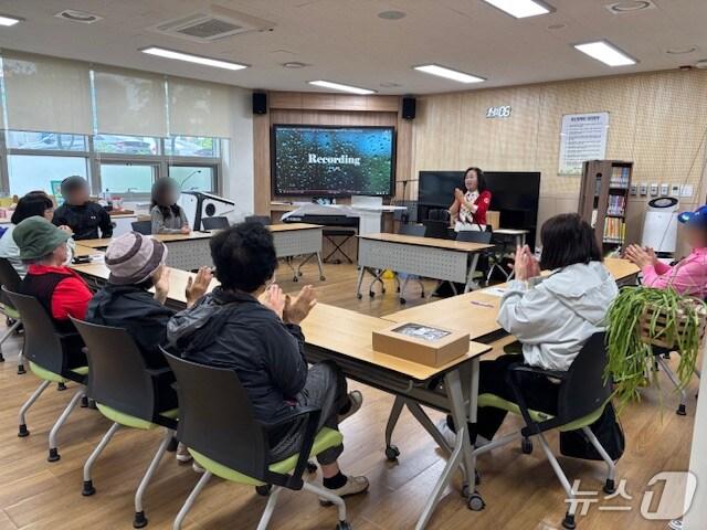 본문 이미지 - 홍성군, 하반기 마음돌봄 프로그램 참여자 모집. (홍성군 제공. 재판매 및 DB금지)2025.8.25/뉴스1