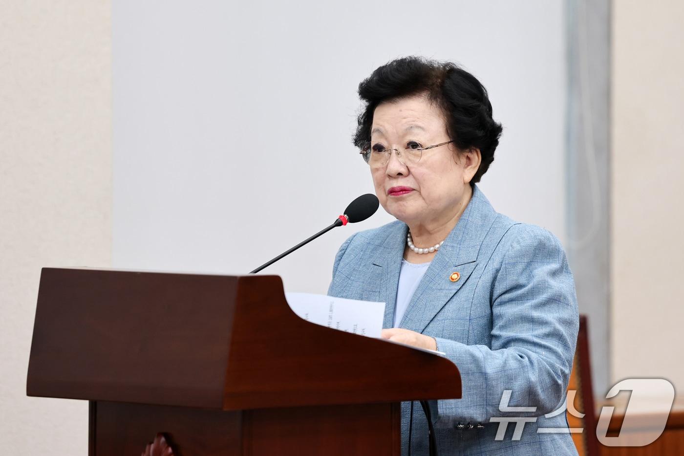 이배용 국가교육위원회 위원장이 지난 25일 오전 서울 여의도 국회에서 열린 국회 교육위원회 전체회의에서 제안 발언하고 있다. 2025.8.25/뉴스1 ⓒ News1 이승배 기자