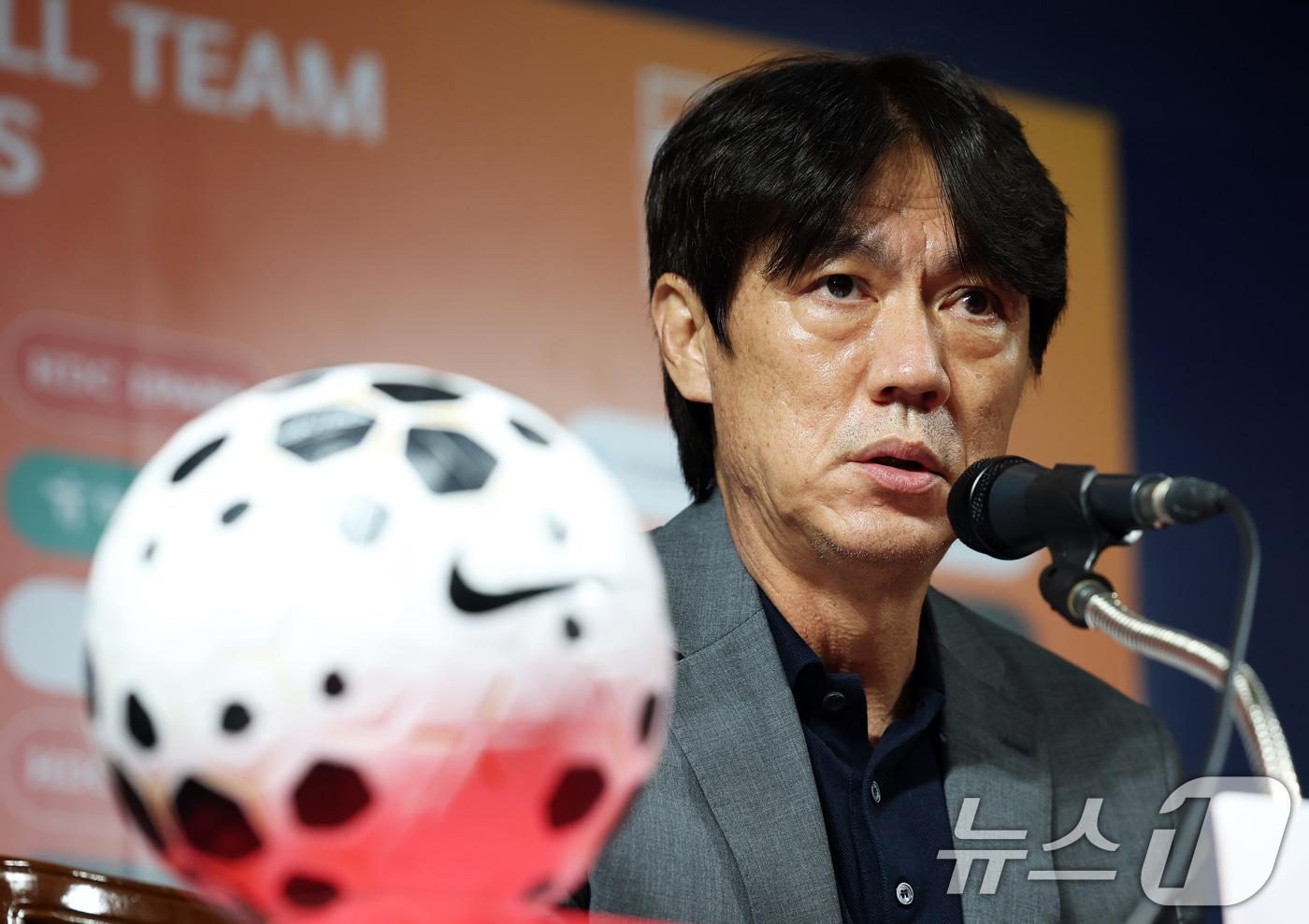 홍명보 축구 국가대표팀 감독이 25일 오후 서울 종로구 축구회관에서 9월 A매치 국가대표 명단을 발표하고 있다. 2025.8.25/뉴스1 ⓒ News1 오대일 기자