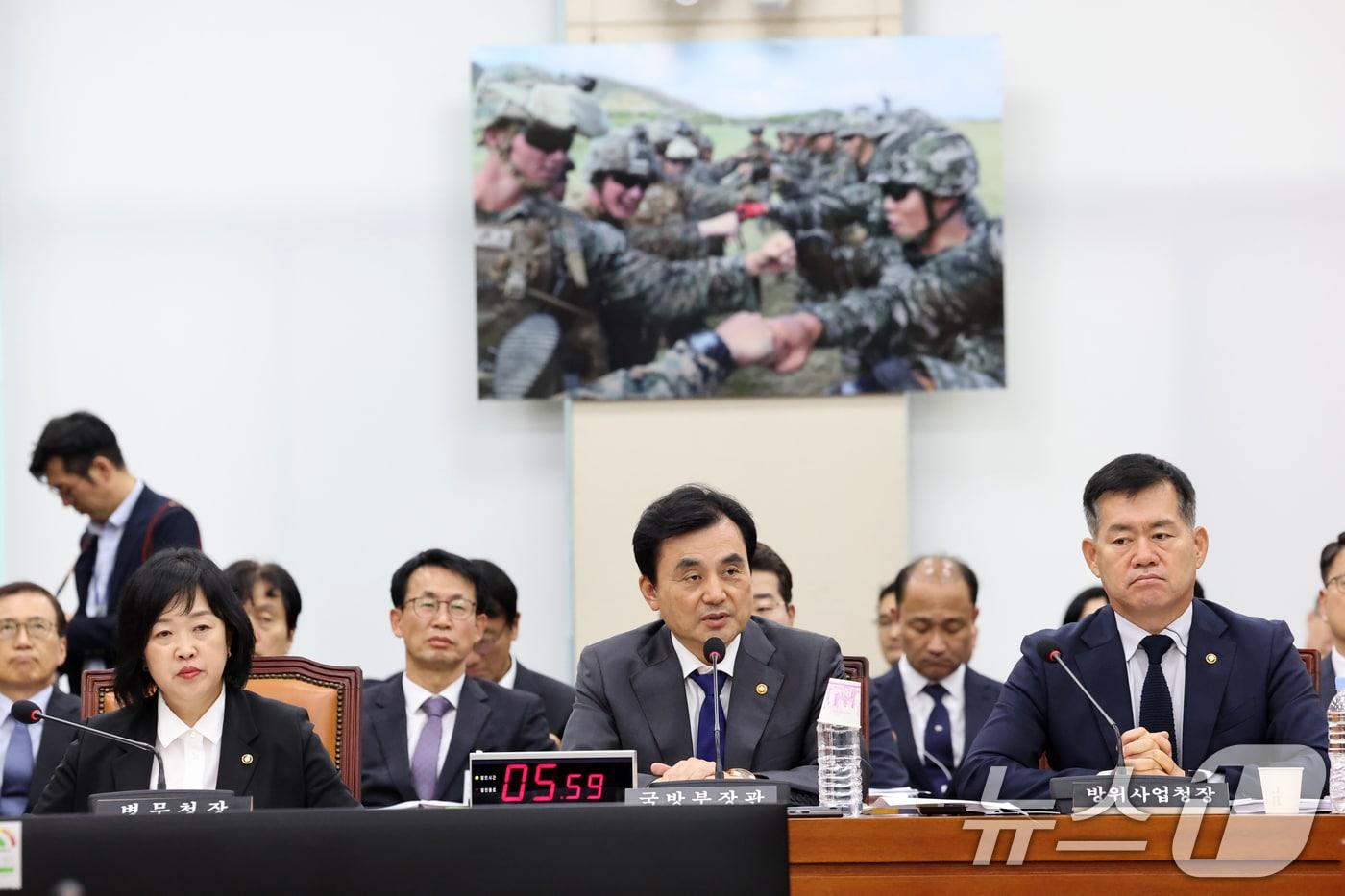 안규백 국방부 장관이 25일 서울 여의도 국회에서 열린 제428회 국회&#40;임시회&#41; 국방위원회 제1차 전체회의에 출석해 의원들의 질의에 답변을 하고 있다. 2025.8.25/뉴스1 ⓒ News1 이승배 기자