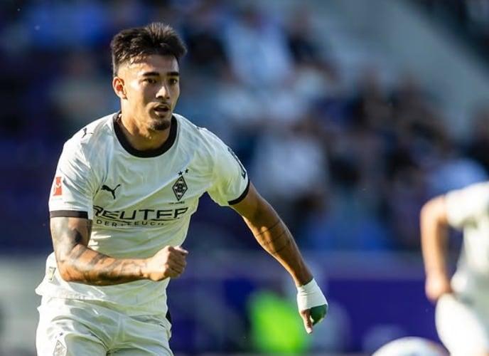 본문 이미지 - 국가대표에 선발된 혼혈 선수 옌스 카스트로프. &#40;옌스 카스트로프 SNS 캡처&#41;