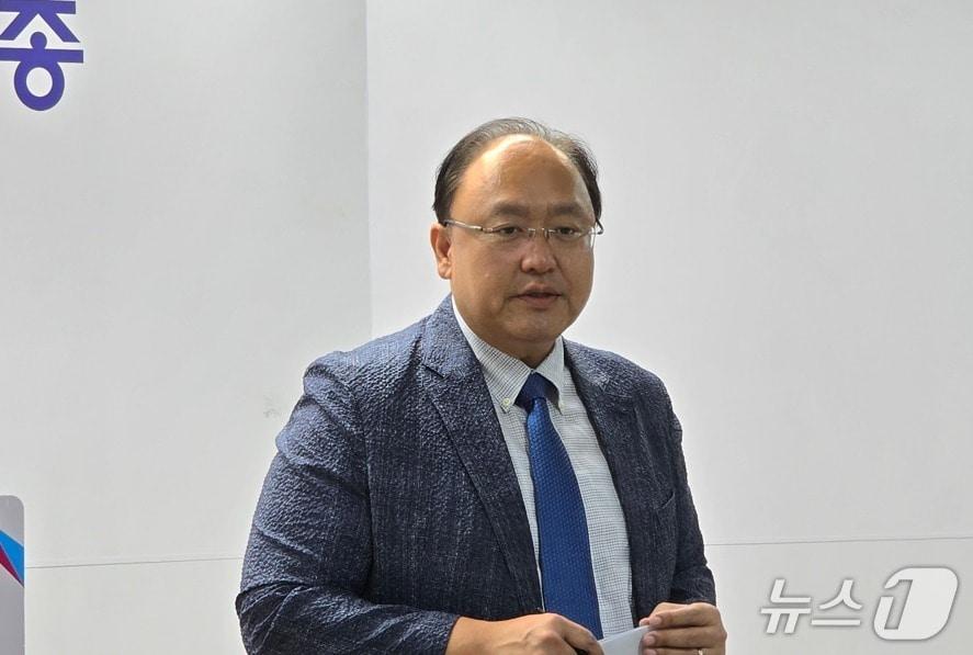 본문 이미지 - 25일 행정수도 세종 공약에 대해 설명하는 조상호 이재명 정부 국정기획위 위원. / 뉴스1