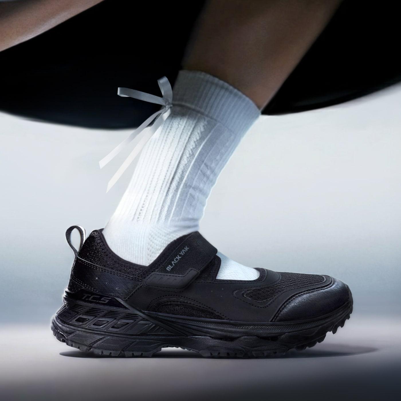 본문 이미지 - 메리제인 샌들.(블랙야크제공)