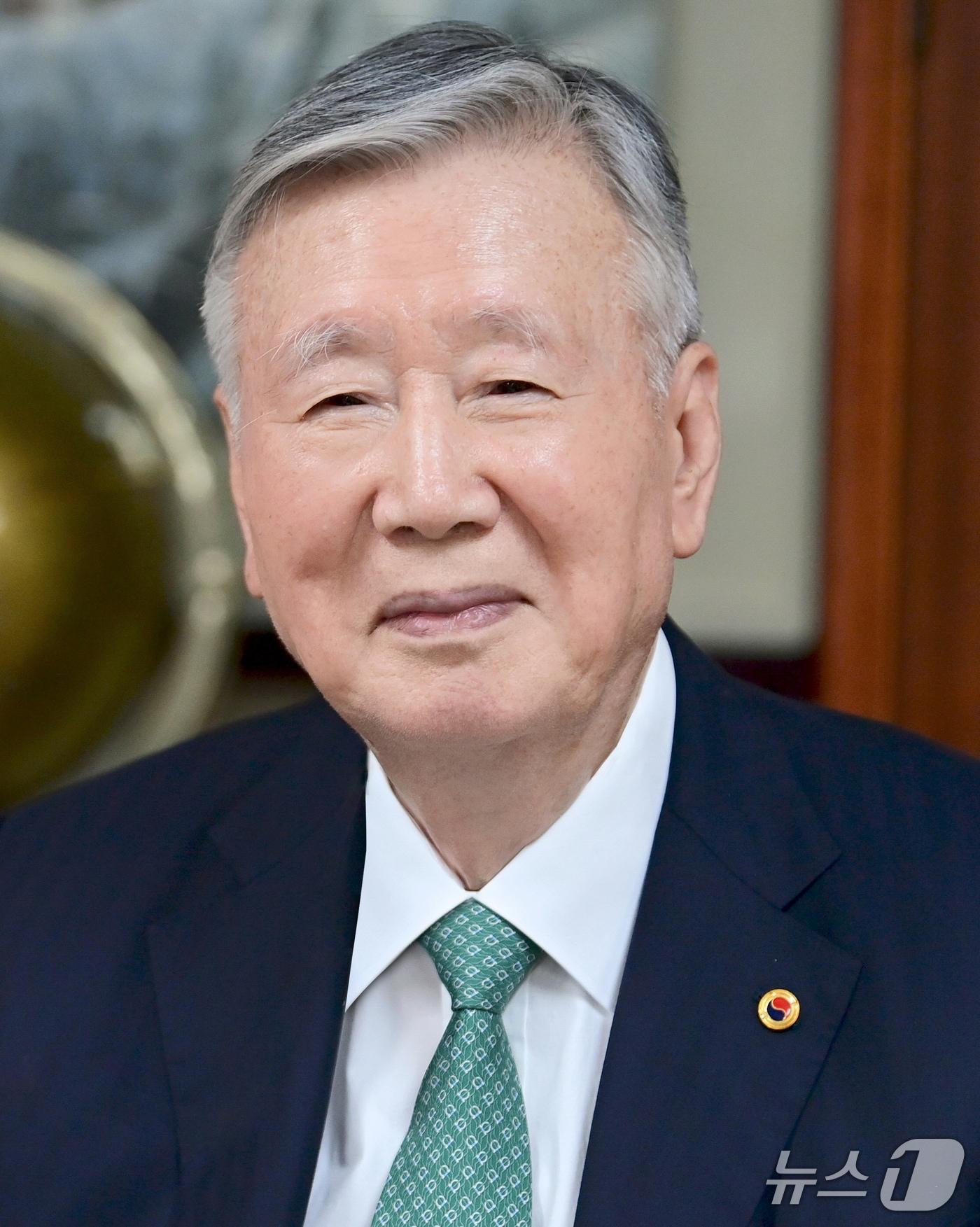 본문 이미지 - 이중근 대한노인회 회장