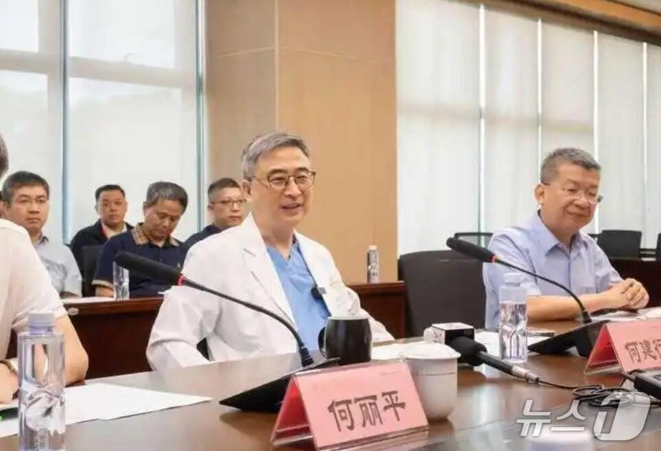 본문 이미지 - 허젠싱 광저우 의과대학 부속 제1병원 교수. (중국청년보 갈무리)