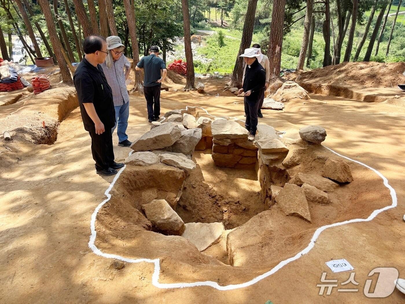 본문 이미지 - 전북 정읍시 영원면 은선리·도계리 고분군 정밀 발굴조사 모습.(정읍시 제공. 재판매 및 DB금지)/뉴스1