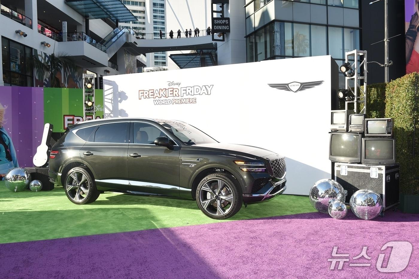 영화 ‘프리키 프라이데이 2’에서 딸 애나(린제이 로한 분)의 차량인 제네시스 GV80 (제네시스 제공) 