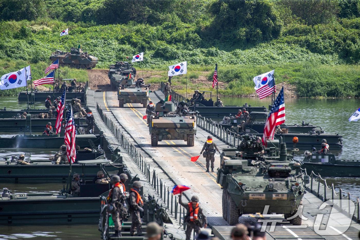 을지 자유의 방패&#40;UFS&#41; 기간 경기도 여주 남한강 일대에서 진행된 &#39;한미연합 제병협동 도하훈련&#39;. &#40;육군 제공. 재판매 및 DB 금지&#41; 2025.8.27/뉴스1