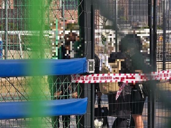 본문 이미지 - 초등학교 학생이 숨진 세종시 고운동 풋살장 정문. / 뉴스1