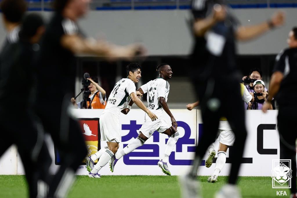 본문 이미지 - 코리아컵 결승에 진출한 전북(대한축구협회 제공) 