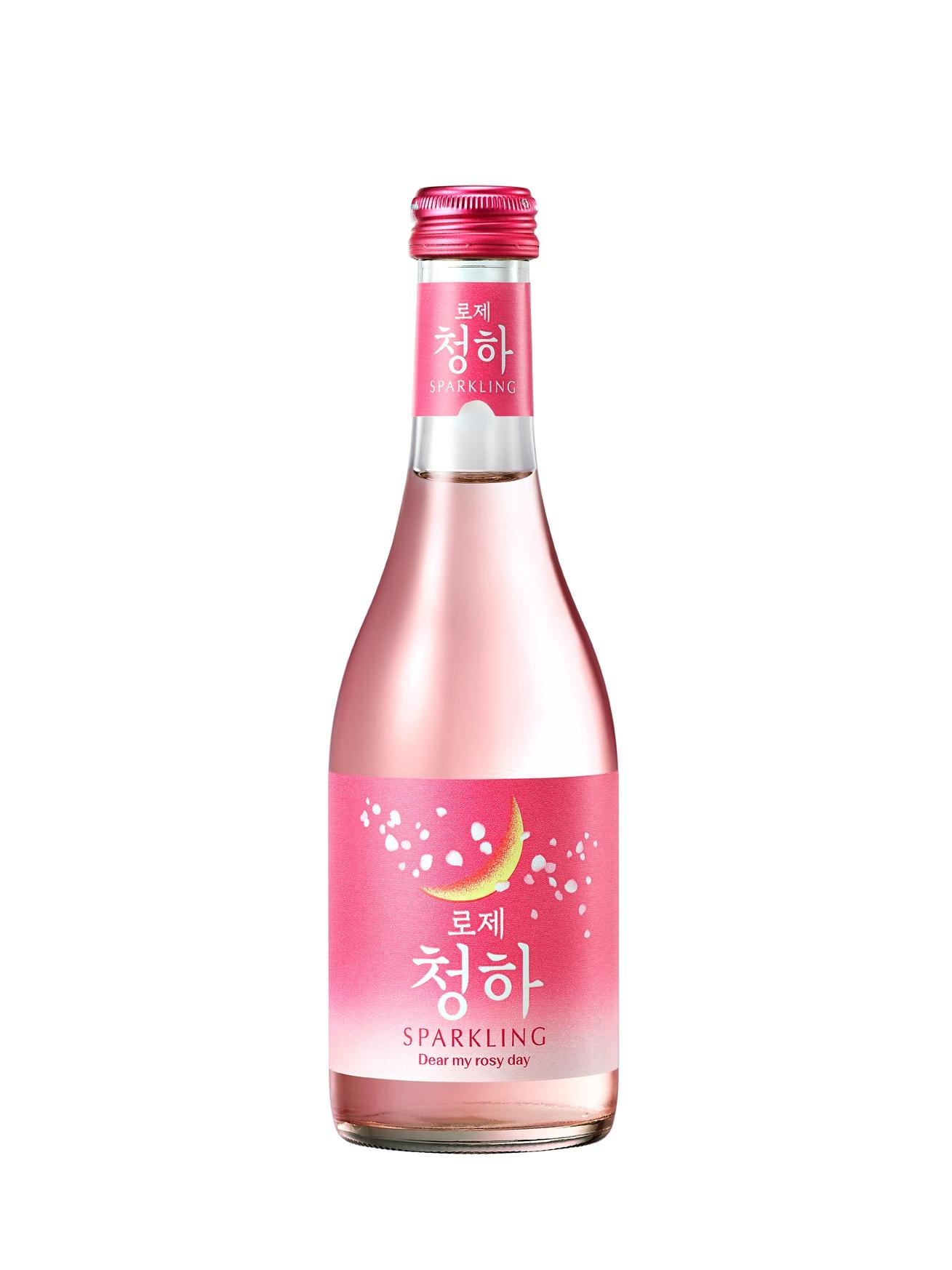 본문 이미지 - 로제 청하 스파클링 리뉴얼.&#40;롯데칠성음료 제공&#41;