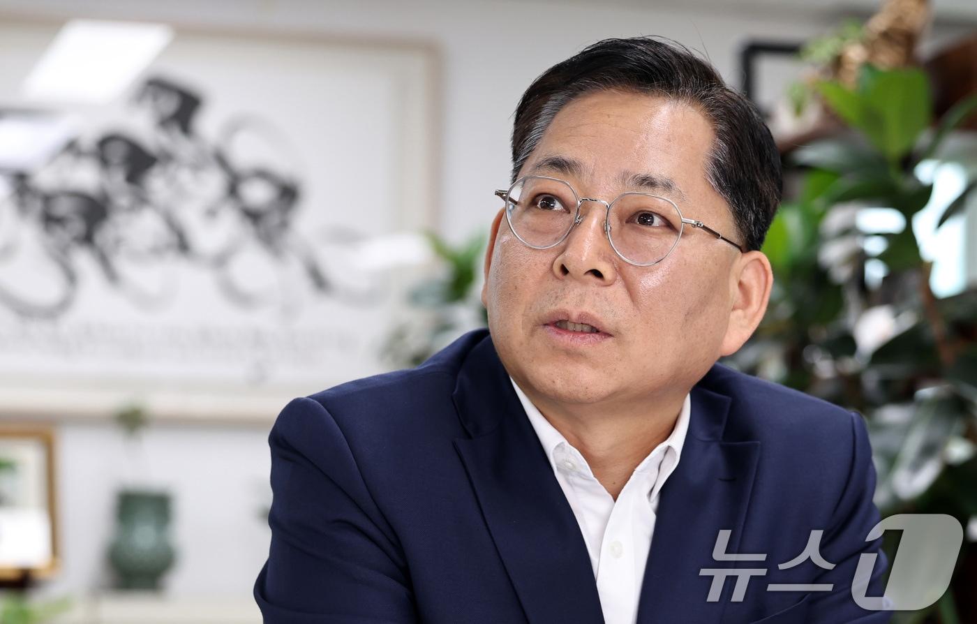 윤광식 성동문화재단 이사장이 28일 서울 성동구 집무실에서 뉴스1과 인터뷰하고 있다. 2025.8.28/뉴스1 ⓒ News1 구윤성 기자