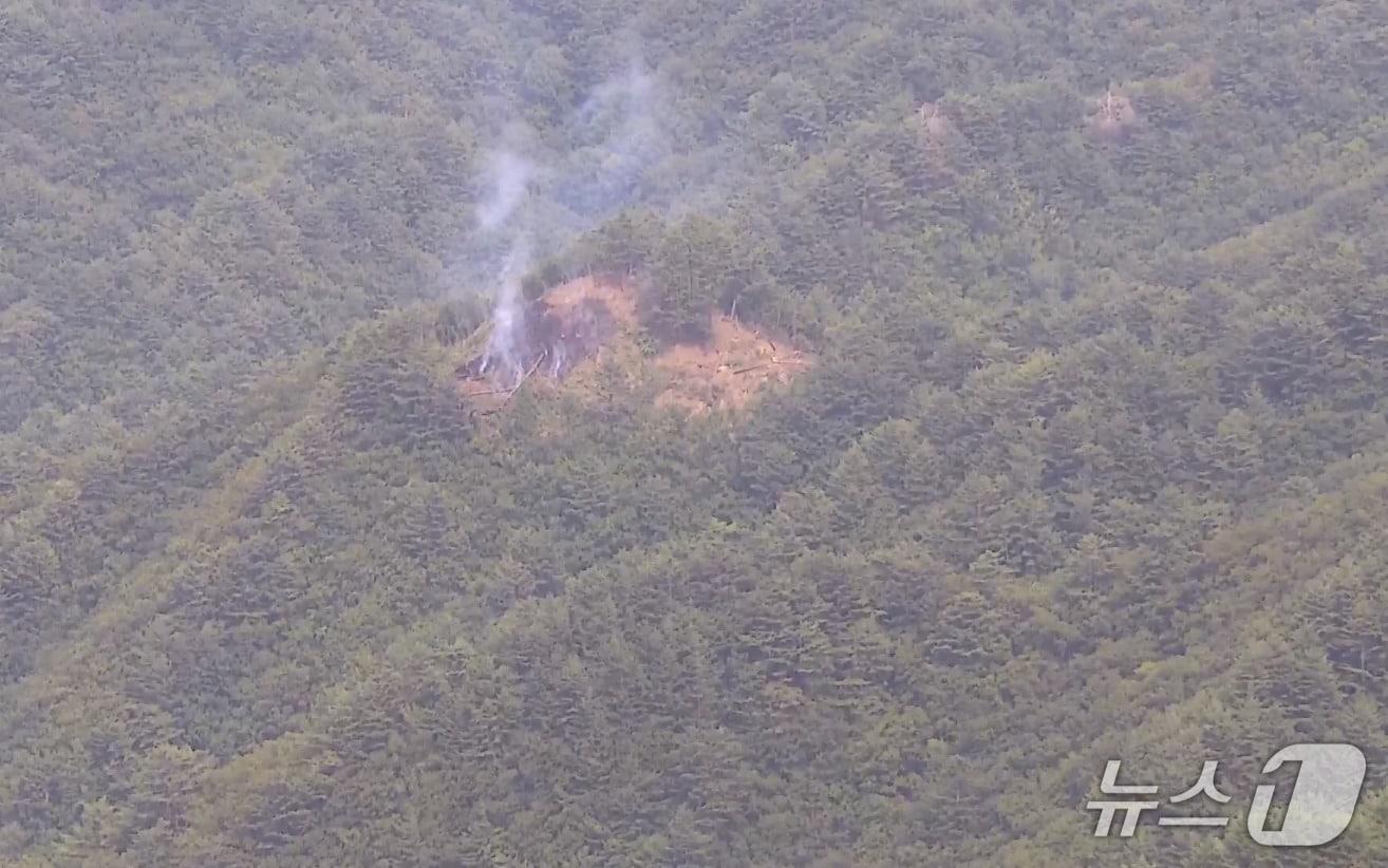 본문 이미지 - 강원 삼척 가곡면 풍곡리  산불 현장.&#40;산림청 제공, 재판매 및 DB 금지&#41; 2025.8.28/뉴스1
