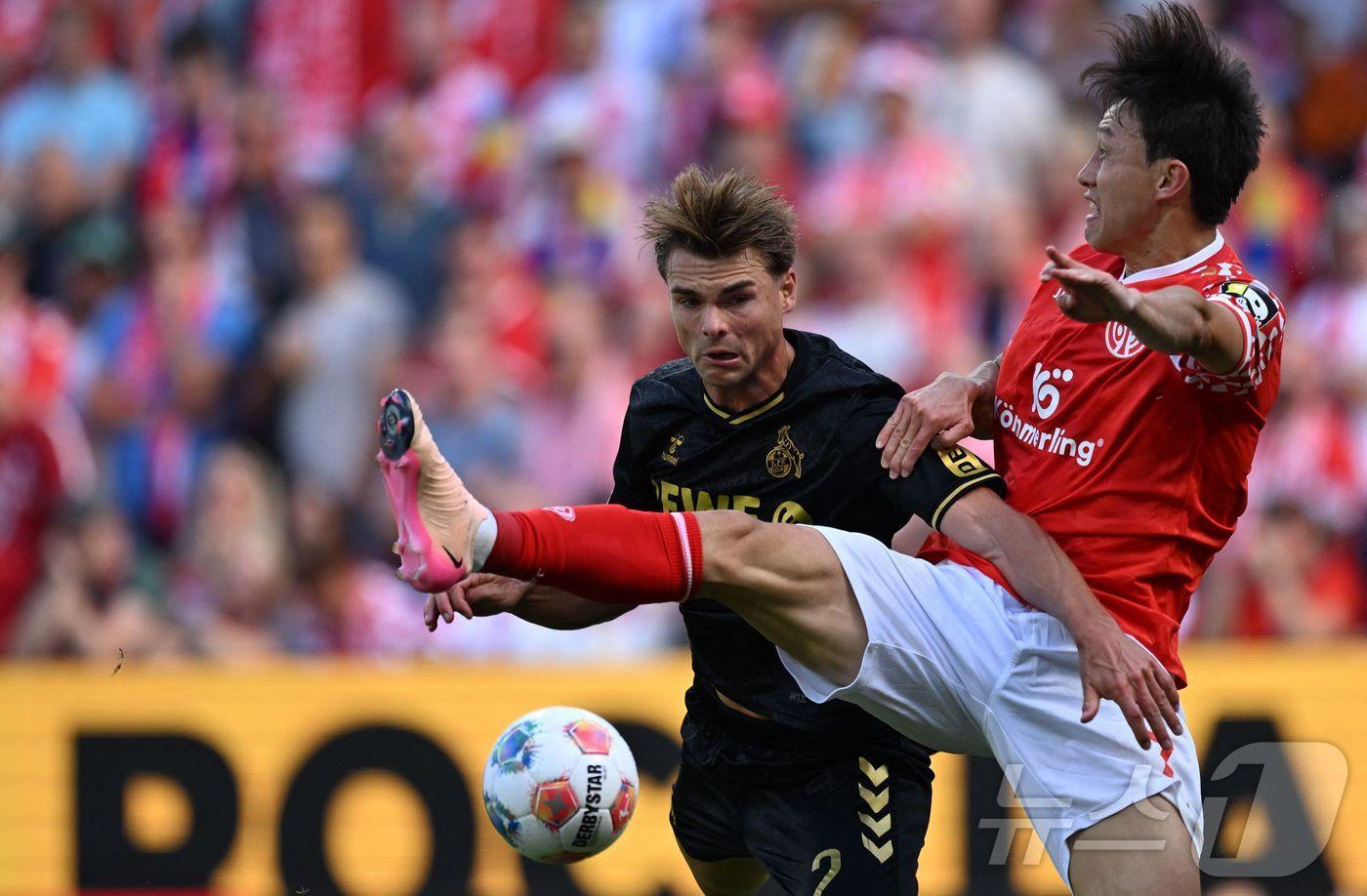 마인츠의 이재성(오른쪽) ⓒ AFP=뉴스1