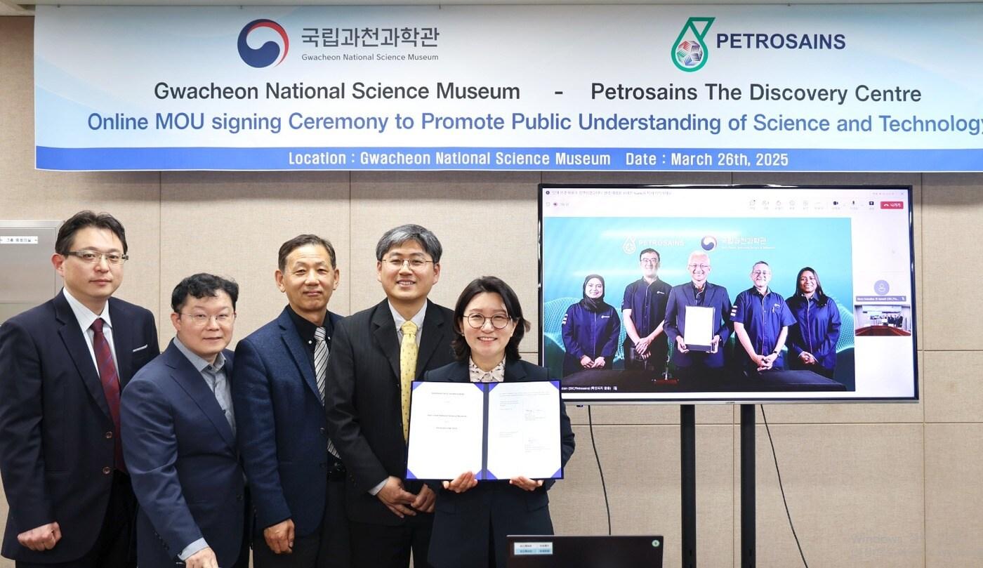 전시물 수출에 앞서 올해 3월 국립과천과학관과 말레이시아 국영기업 페트로사인스는 과학기술문화 국제협력을 위한 업무협약(MOU)을 체결했다.(과천과학관 제공)