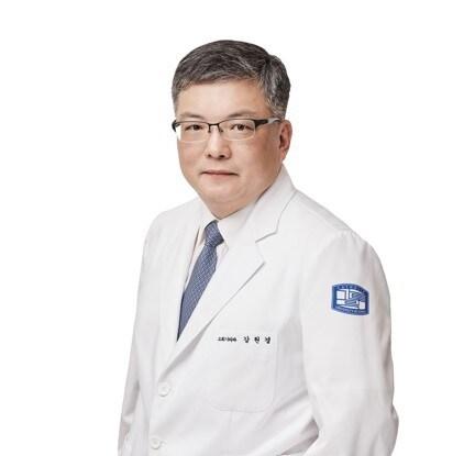 본문 이미지 - 강원경 제37대 여의도성모병원장&#40;가톨릭대학교 여의도성모병원 제공&#41;