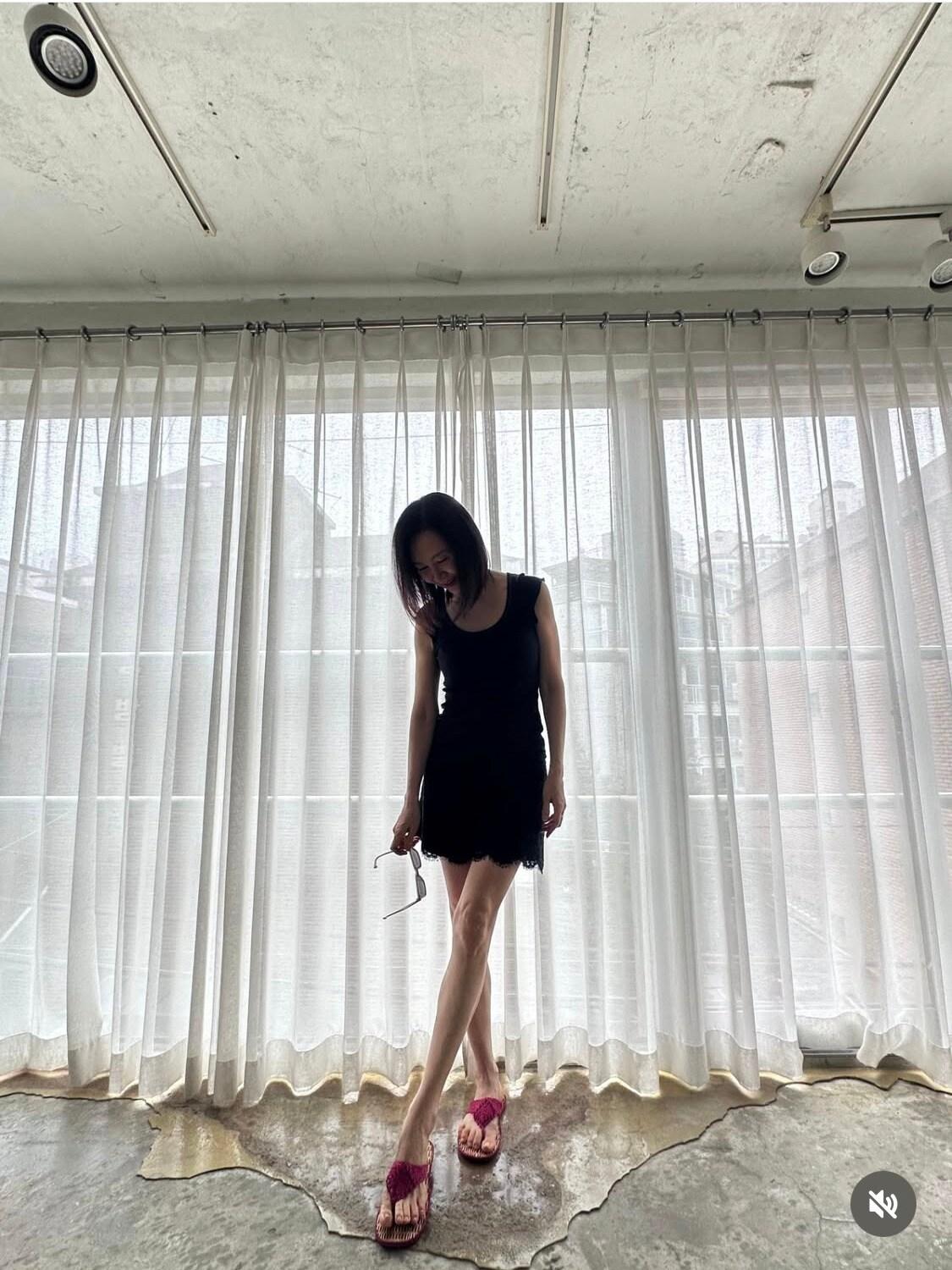 본문 이미지 - 채시라 인스타그램