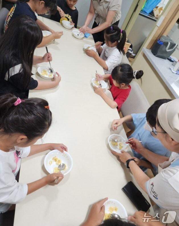 본문 이미지 - 지역 아동센터 건강증진 프로그램.(양산시 제공. 재판매 및 DB금지)