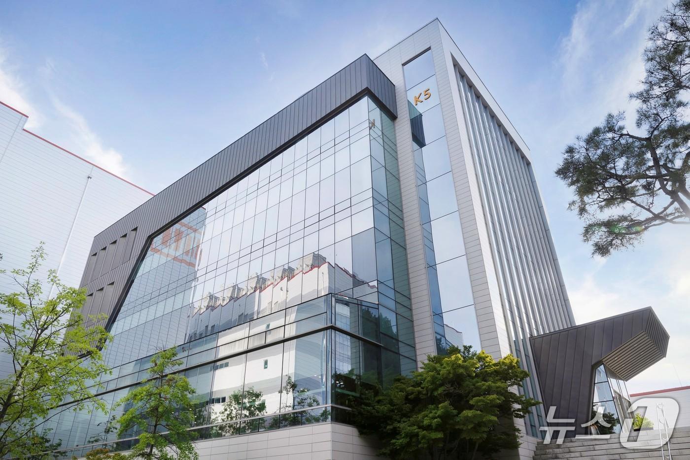 본문 이미지 - SK온 미래기술원 전경(SK온 제공)