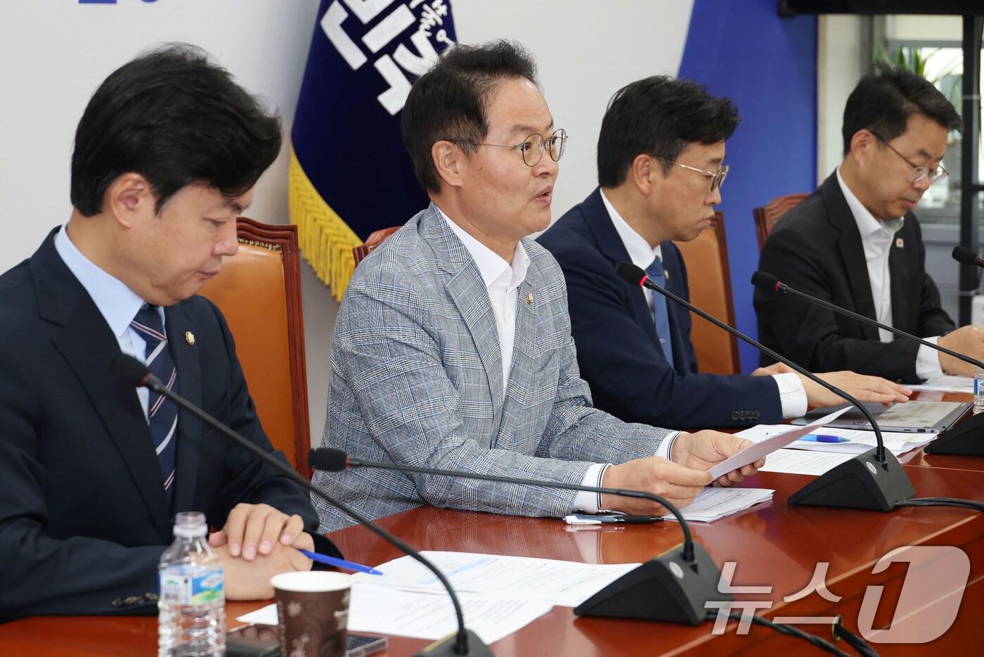 허영 더불어민주당 원내정책수석이 3일 오전 서울 여의도 국회에서 노조법2·3조 개정 관련 기자간담회를 하고 있다. 2025.8.3/뉴스1 ⓒ News1 이광호 기자