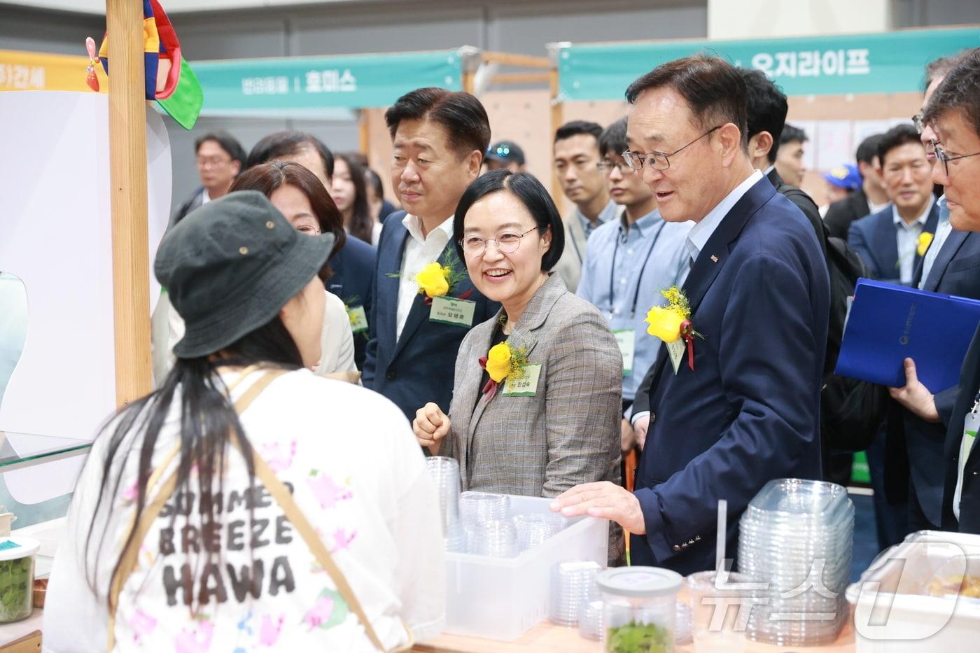 지난 8월 30일 제주 ICC에서 열린 9월 동행축제 개막식에 참석한 한성숙 중소벤처기업부 장관 &#40;중소벤처기업부 제공&#41;