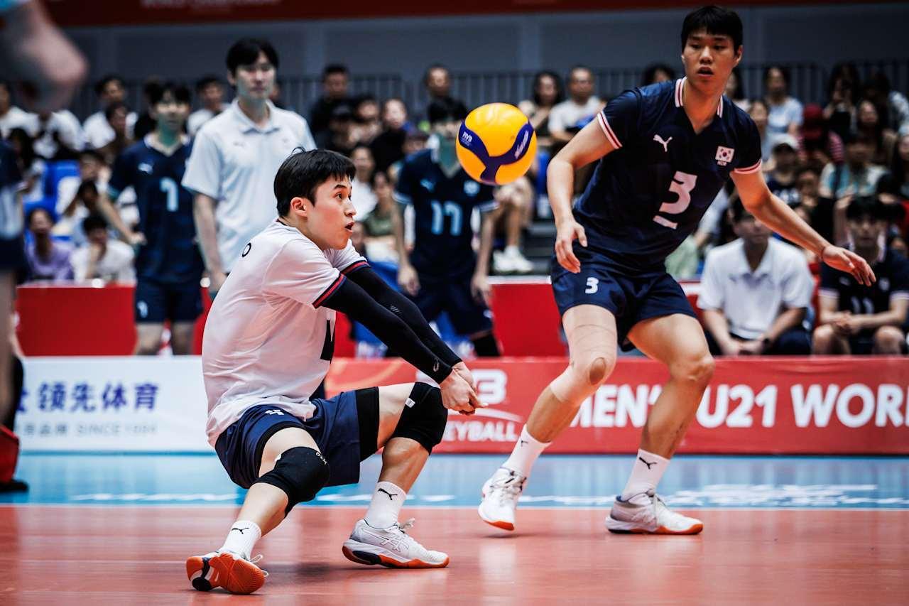 본문 이미지 - 한국 U21 배구대표팀이 세계선수권 최종전서 일본에 1-3으로 패했다.(FIVB 제공) 