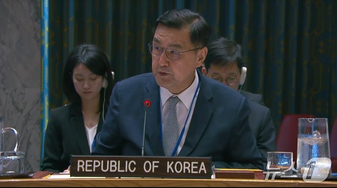 본문 이미지 - 이경철 유엔 안보리 담당 고위대표(정부대표)가 7월 28일부터 31일(현지시간)까지 미국 뉴욕에서 개최된 유엔 평화활동에 관한 안보리 공식회의에 참석했다. 2025.08.04. (외교부 제공)