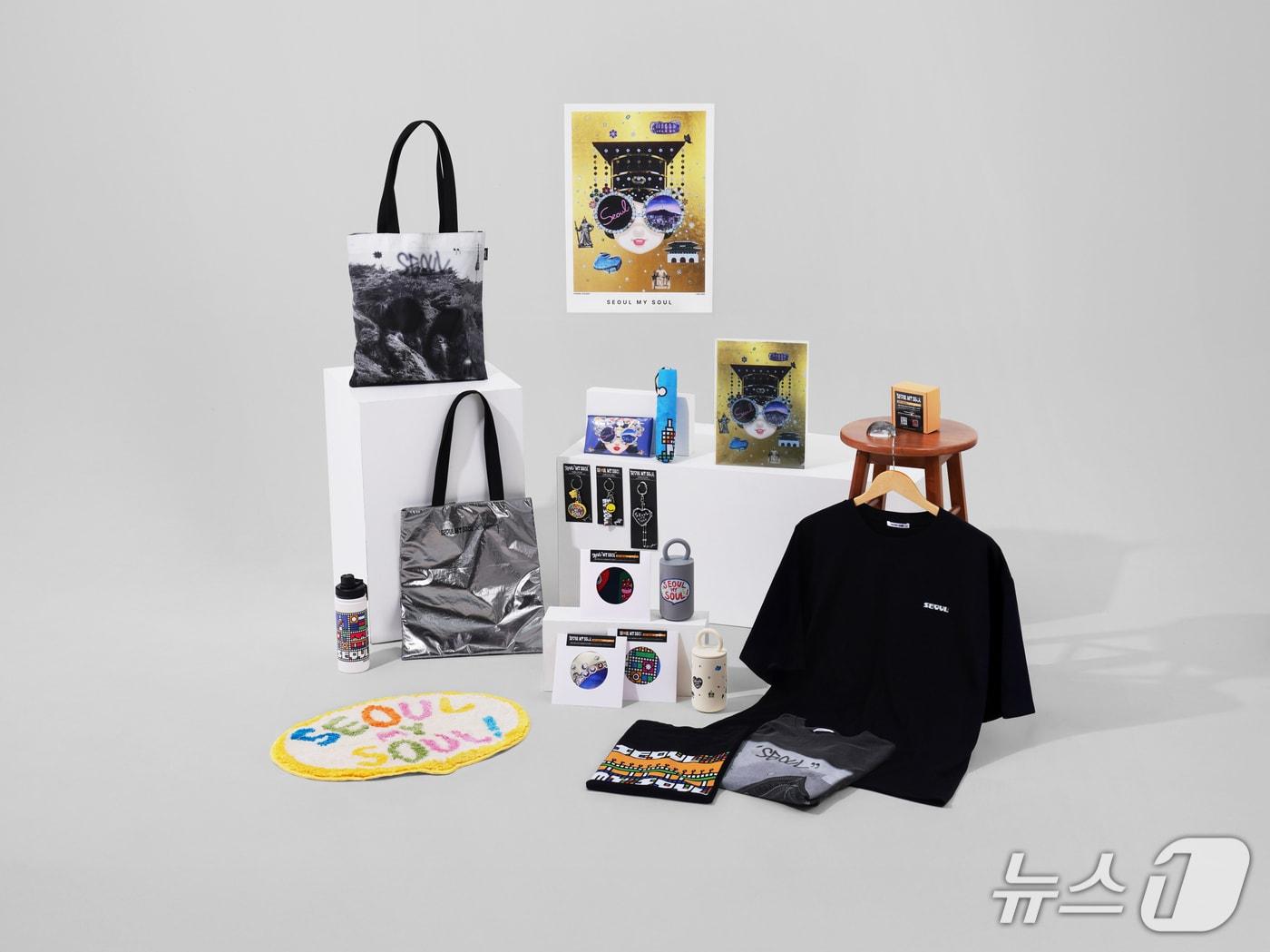 본문 이미지 - 2025 협업 아티스트 협업 굿즈&#40;서울관광재단 제공&#41;