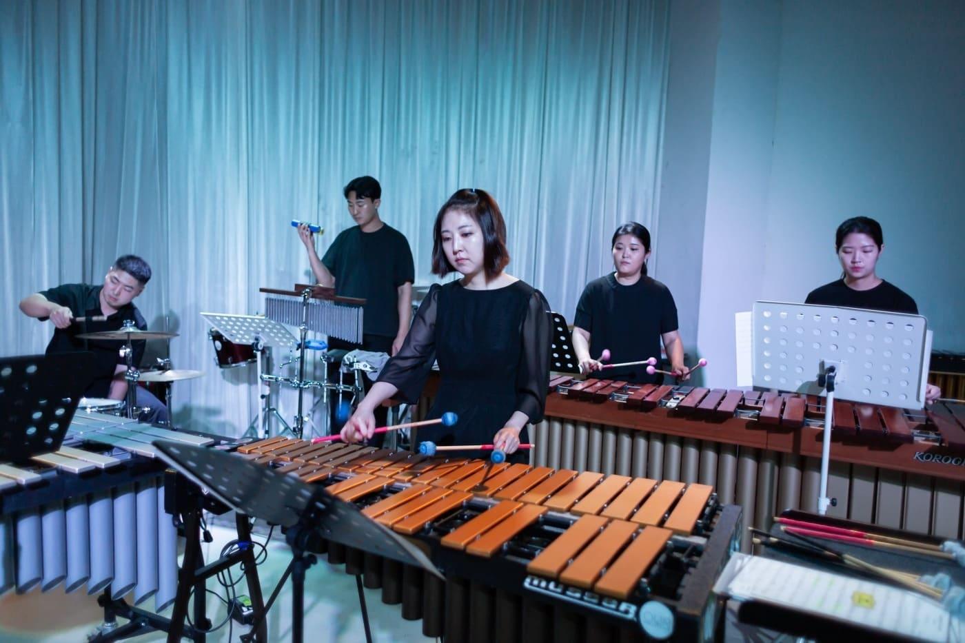 타악기 앙상블 아우어퍼쿠션 공연장면