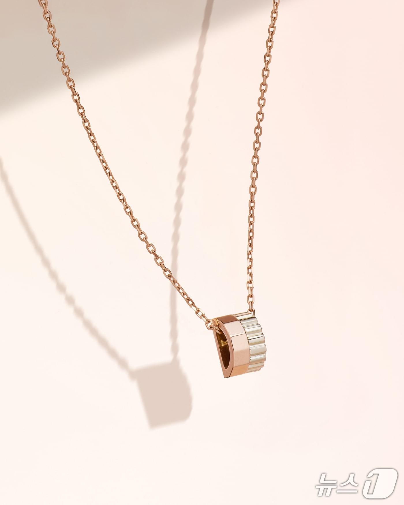 본문 이미지 - 센슈얼 트윈 디 네크리스 (디디에 두보 제공)