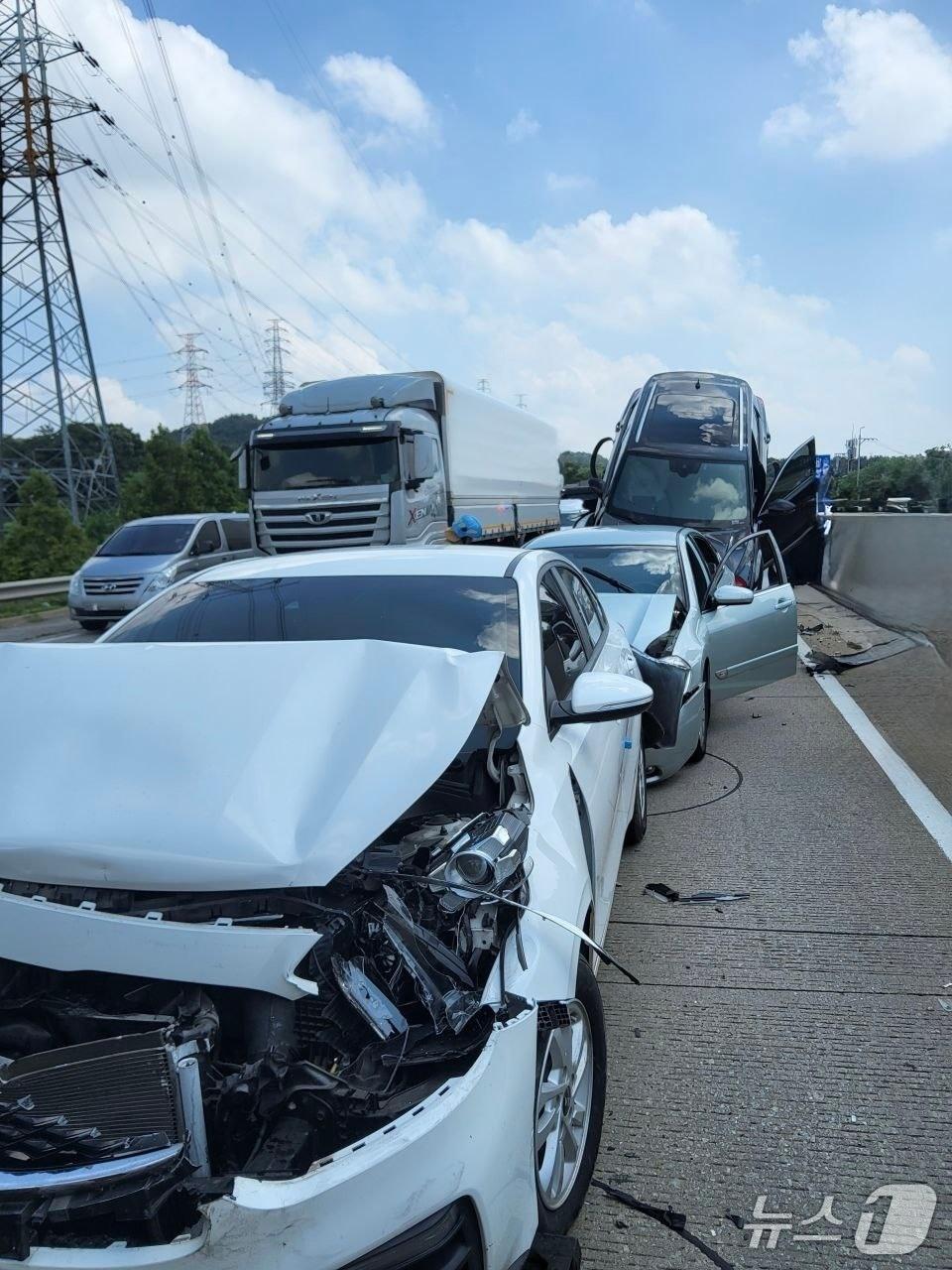 본문 이미지 - 사고 현장. (경기도소방재난본부 제공. 재판매 및 DB 금지) 2025.8.5/뉴스1