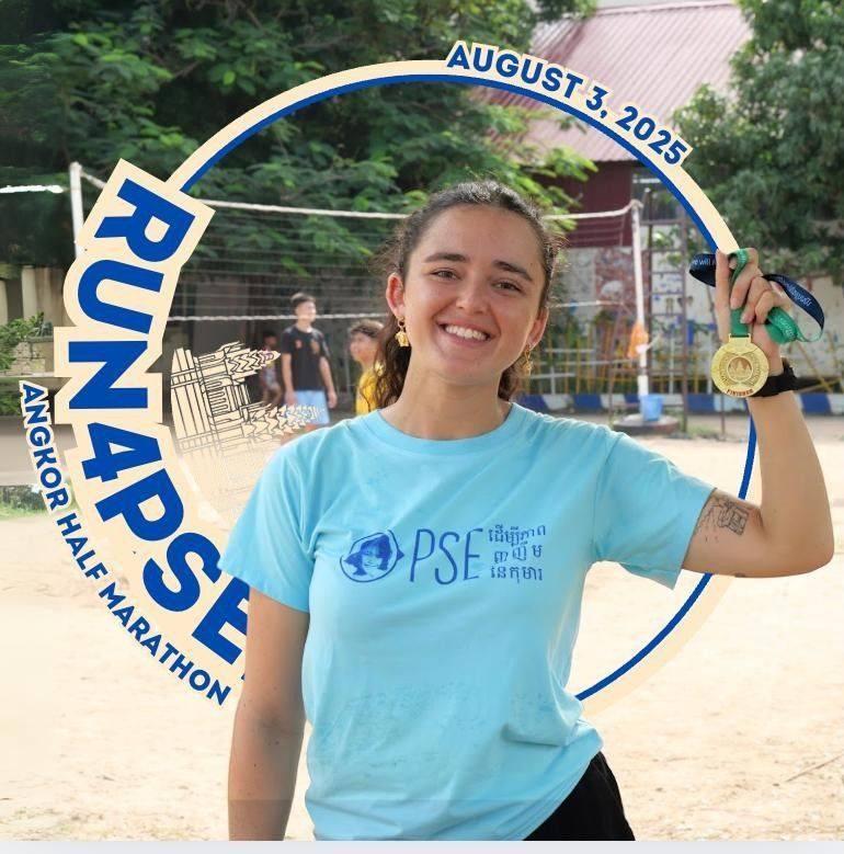 본문 이미지 - 캄보디아에서 심장마비로 사망한 프랑스 출신의 리사 지라르-파브르(23) <출처=페이스북>