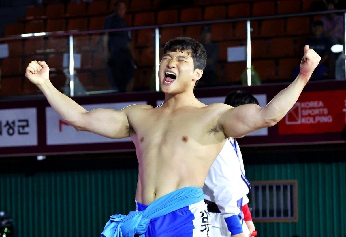 본문 이미지 - 금강장사 김기수(대한씨름협회 제공) 