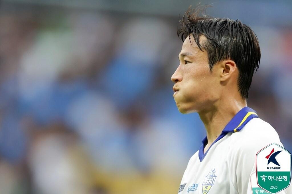 본문 이미지 - 충남아산의 손준호&#40;한국프로축구연맹 제공&#41; 