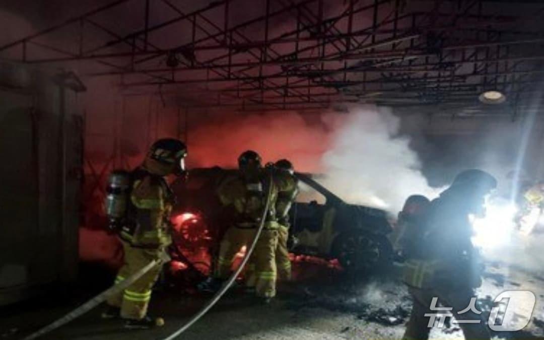 본문 이미지 - 화재 현장. &#40;경기도소방재난본부 제공. 재판매 및 DB 금지&#41; 2025.8.6/뉴스1