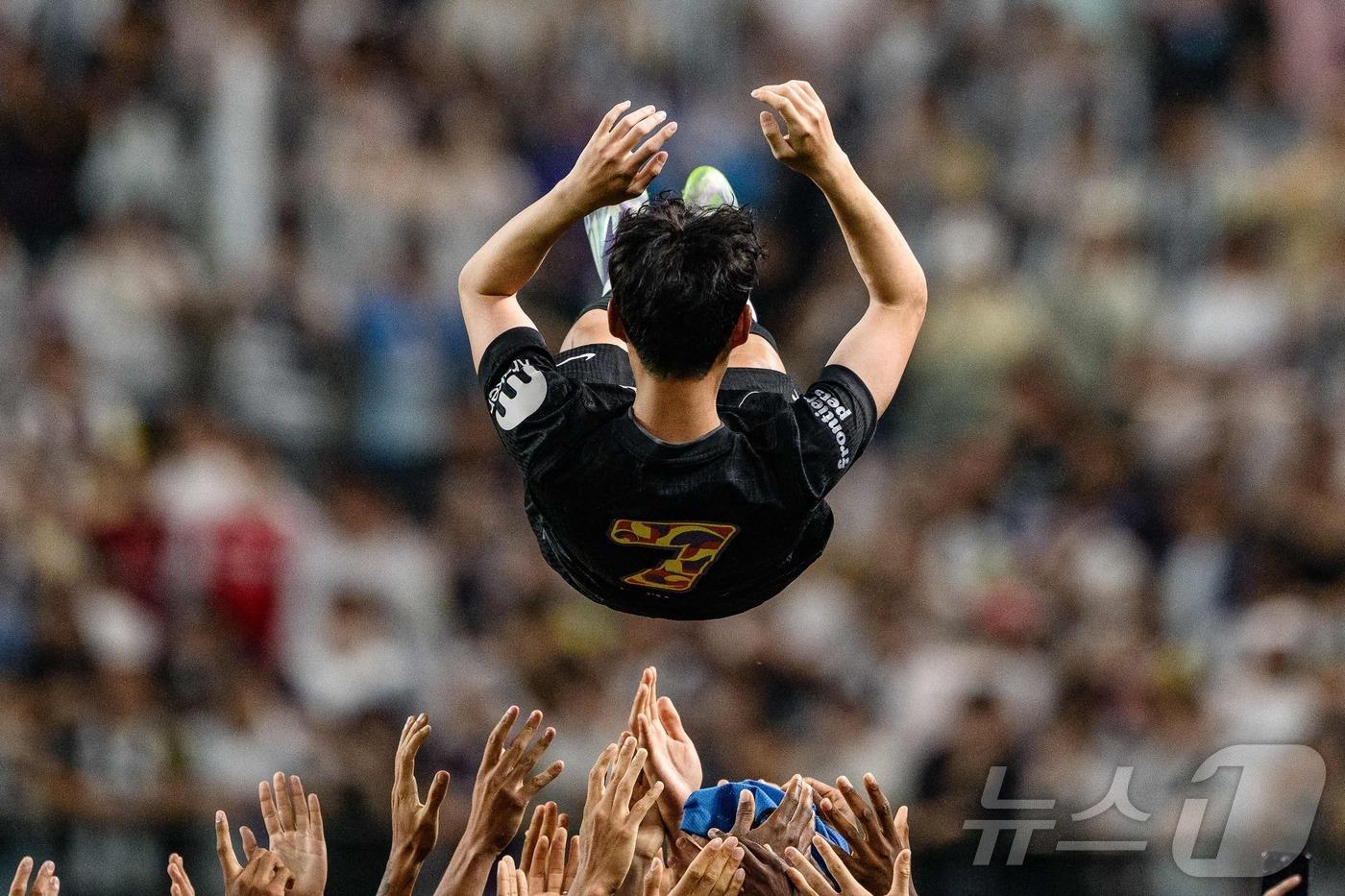 토트넘과의 동행을 마친 손흥민이 미국 LA FC에서 새로운 도전에 나선다. ⓒ AFP=뉴스1
