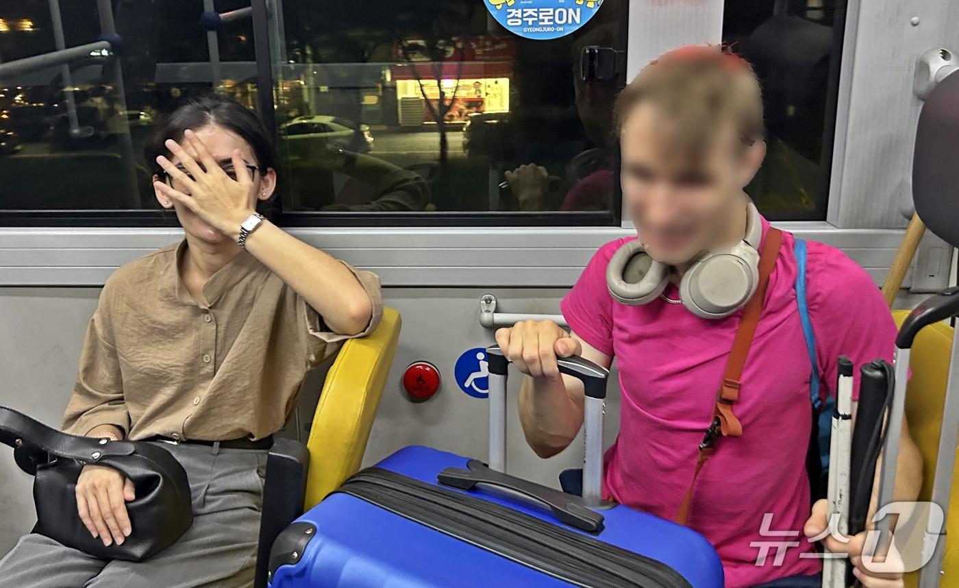 막차 운행을 마친 60대 시내버스 운전기사가 시각장애인 외국인을 자신의 승용차로 목적지까지 데려다 준 사연이 알려졌다. (경주시 내남면 강호지 팀장 제공, 재판매 및 DB금지) 2025.8.6/뉴스1