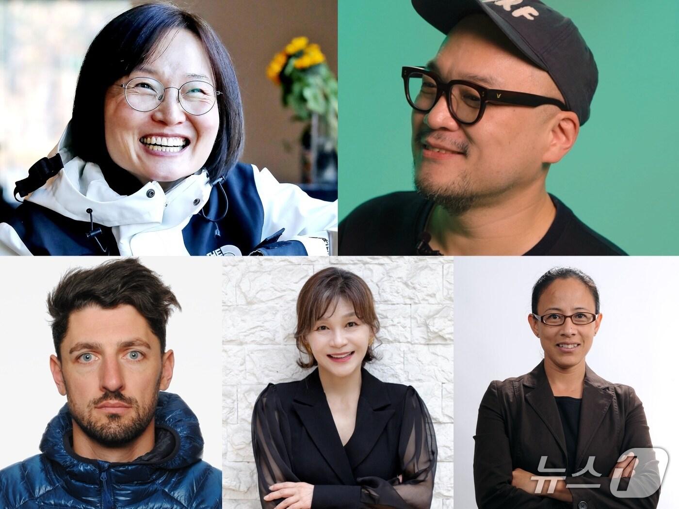 본문 이미지 - 국제경쟁 심사위원. 위에서부터 김영미, 이혁상, 존 글래스버그, 길해연, 람야타 림부 (울산울주세계산악영화제 제공. 재판매 및 DB금지)/뉴스1