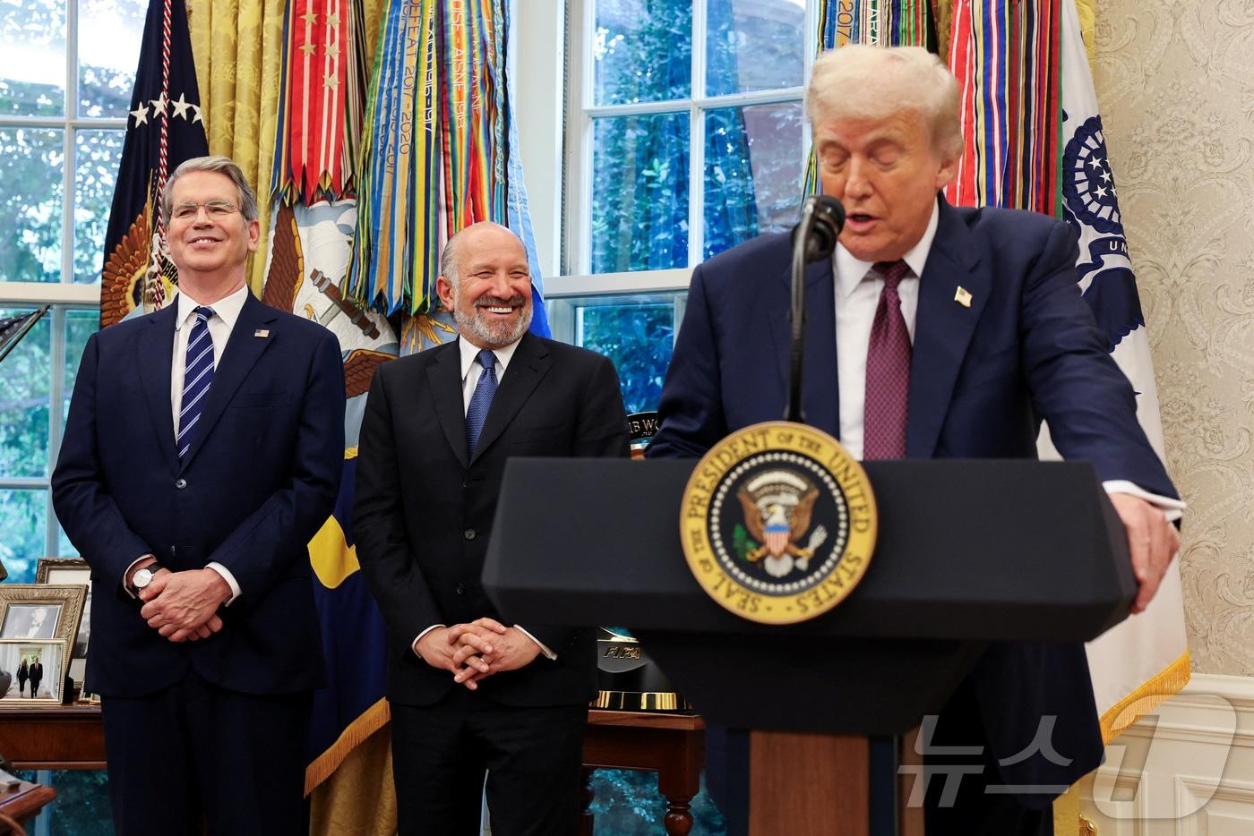 6일&#40;현지시간&#41; 도널드 트럼프 미국 대통령이 백악관에서 1000억 달러 규모의 애플 투자 계획을 발표하는 행사에서 발언하고 있다. 2025.08.06 ⓒ 로이터=뉴스1 ⓒ News1 김지완 기자