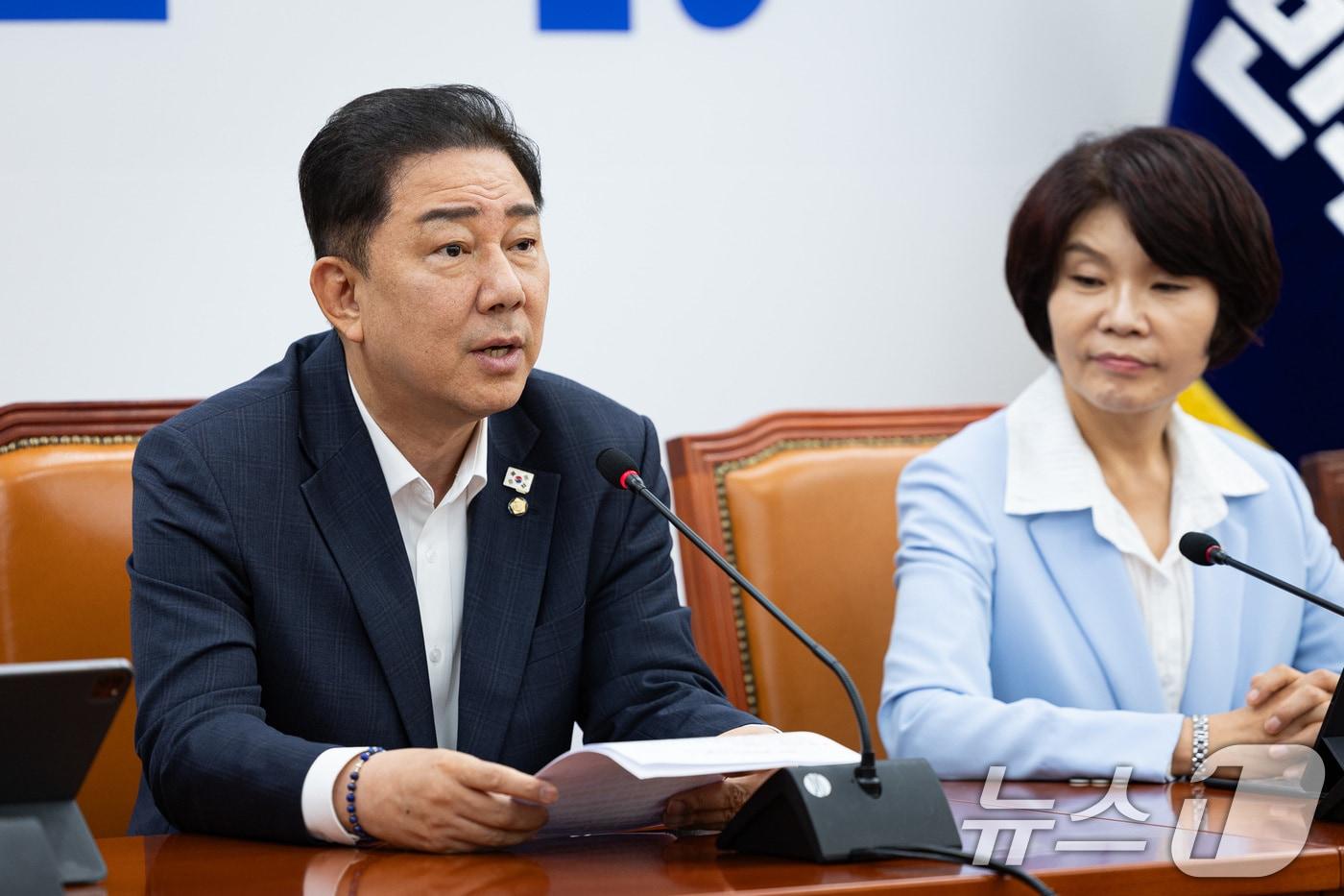 김병기 더불어민주당 원내대표가 7일 서울 여의도 국회에서 열린 정책조정회의에서 모두 발언을 하고 있다. 2025.8.7/뉴스1 ⓒ News1 유승관 기자