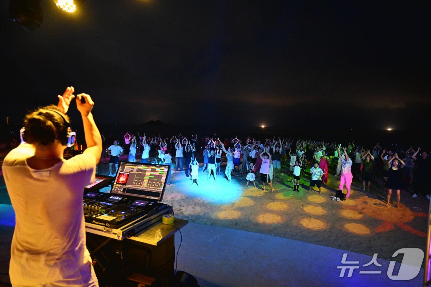 비트온 속초 무소음 DJ 파티.&#40;속초시 제공, 재판매 및 DB 금지&#41; 2025.8.7/뉴스1