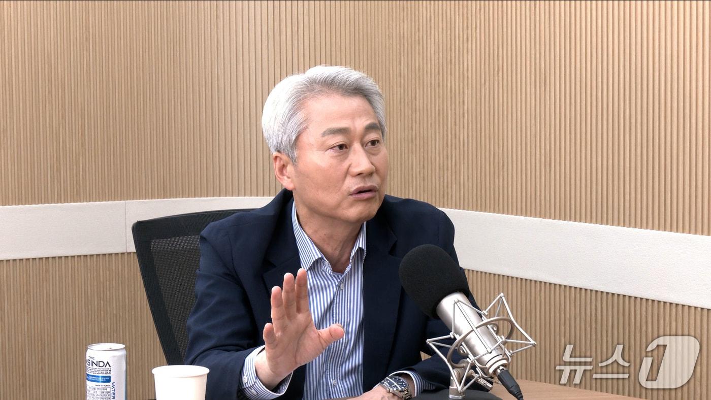 김근식 전 국민의힘 비전전략실장이 7일 뉴스1TV &#39;팩트앤뷰&#39;에 출연해 질문에 답하고 있다.