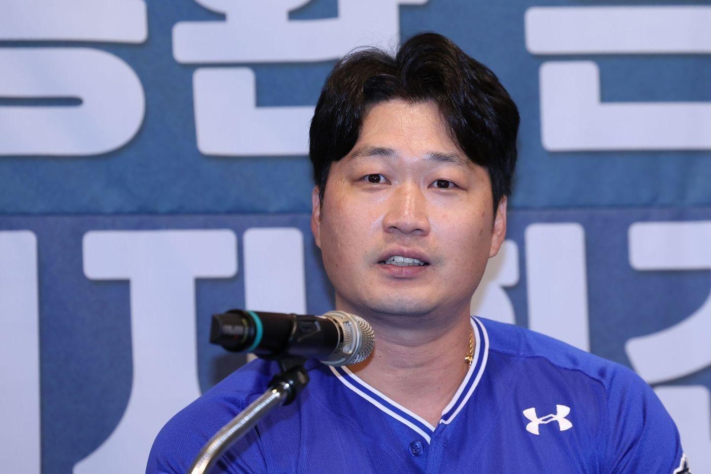 올 시즌을 끝으로 은퇴하는 삼성 라이온즈 투수 오승환이 7일 인천 오라카이 송도파크호텔에서 기자회견을 열고 소감을 밝히고 있다. &#40;삼성 라이온즈 제공&#41;