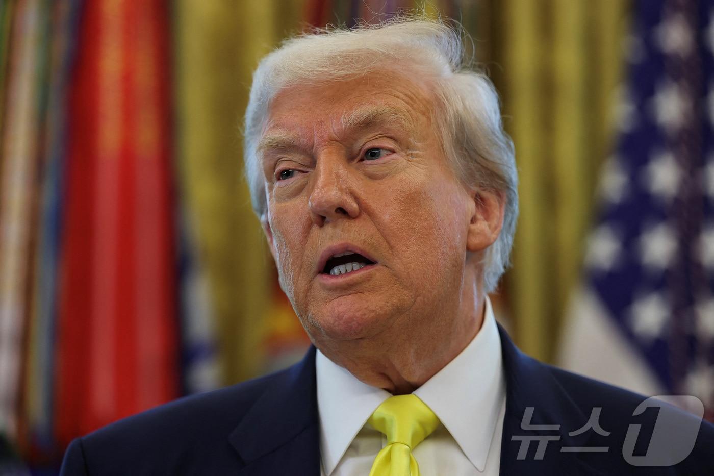도널드 트럼프 미국 대통령이 7일&#40;현지시간&#41; 미국 워싱턴DC 백악관 집무실에서 경제 관련 발표를 하며 발언하고 있다. 2025.08.07. ⓒ 로이터=뉴스1 ⓒ News1 류정민 특파원