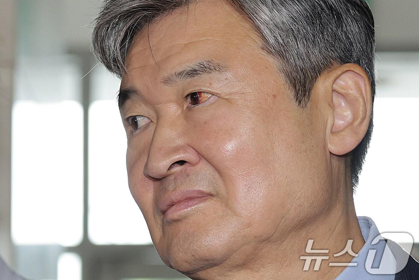 조태용 전 국가안보실장이 8일 오전 서울 서초구 이명현 순직해병특검 사무실에 조사를 받기 위해 출석하고 있다. 2025.8.8/뉴스1 ⓒ News1 신웅수 기자